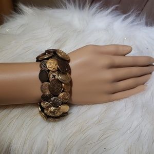 Handcrafted gold/brass button bracelet
